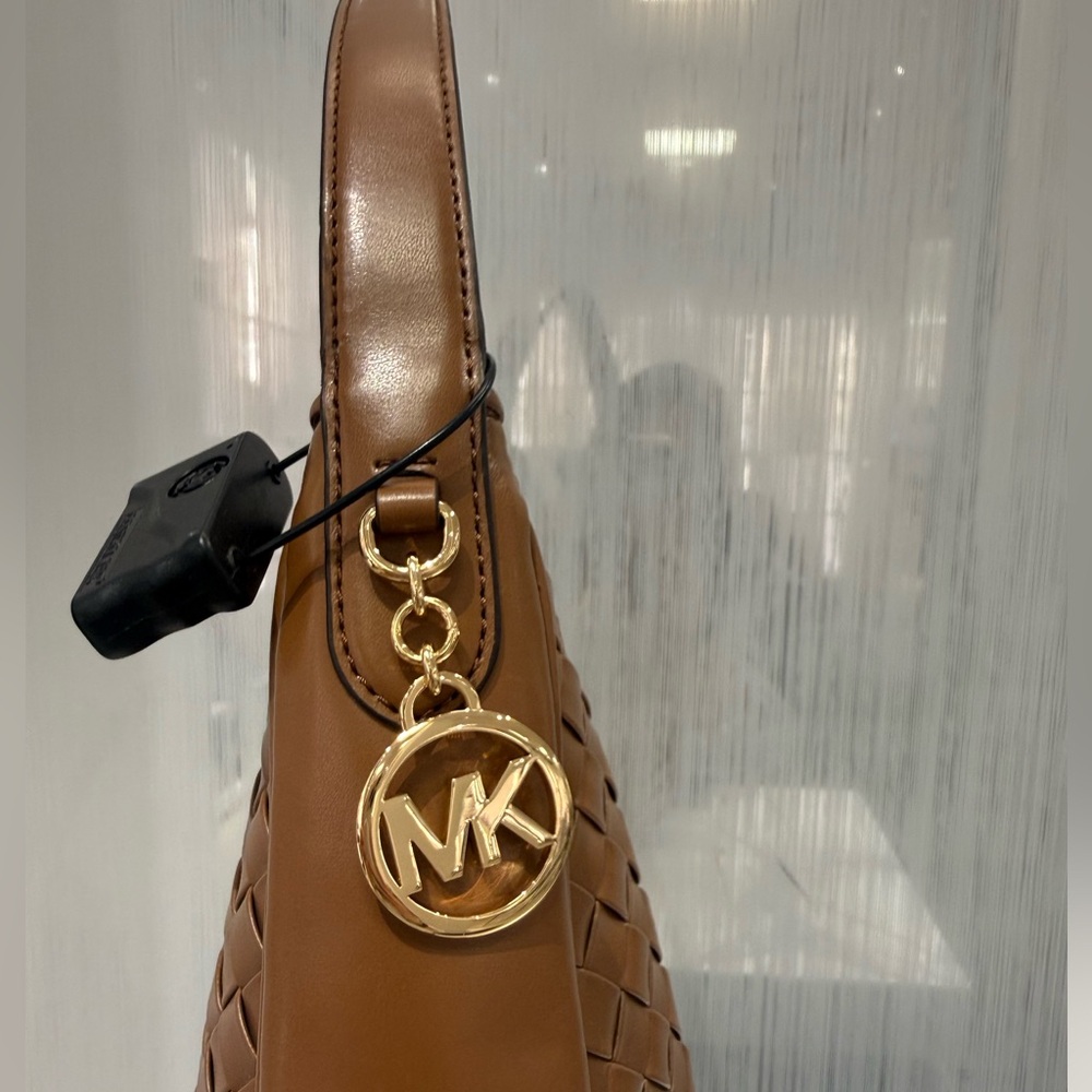 MICHAEL KORS Nayla Medium Woven Shoulder Bag - Picture 5 of 10
